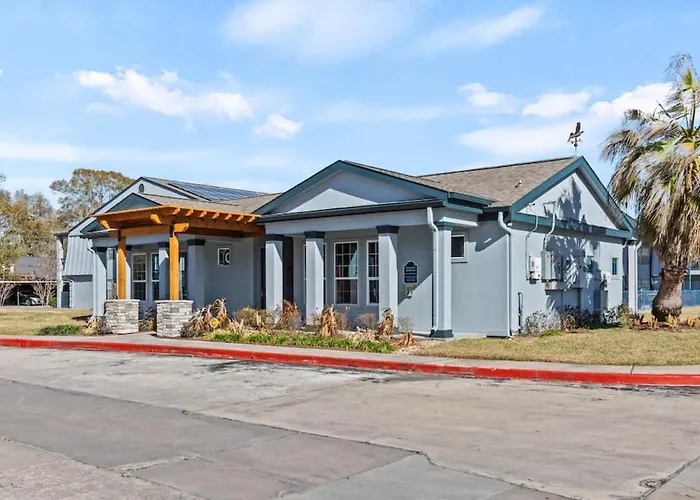 Longer Term Option 1 Bed By Clear Lake, Nasa And Kemah